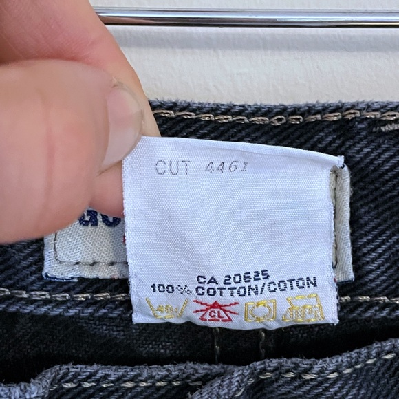 Vintage GUESS faded black/charcoal denim jeans, made in Canada π¨π¦ , size 32 - Picture 11 of 16